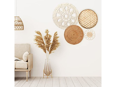 女性向けホームオフィスデコ リビングルームテーブル装飾 仕事用